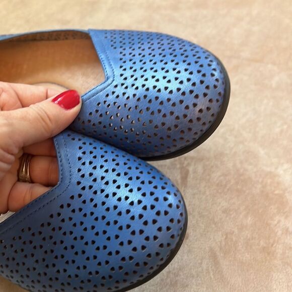 Dansko Sz 39 (8) Blue Perforated Leather Slip On Loafers EUC - Picture 4 of 11